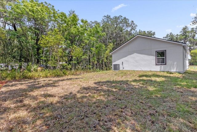 1126 S THOMPSON AVENUE, Deland, FL 32720