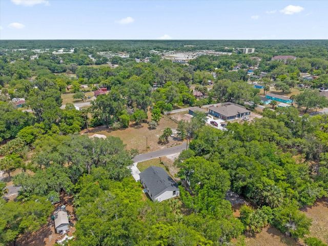 1126 S THOMPSON AVENUE, Deland, FL 32720