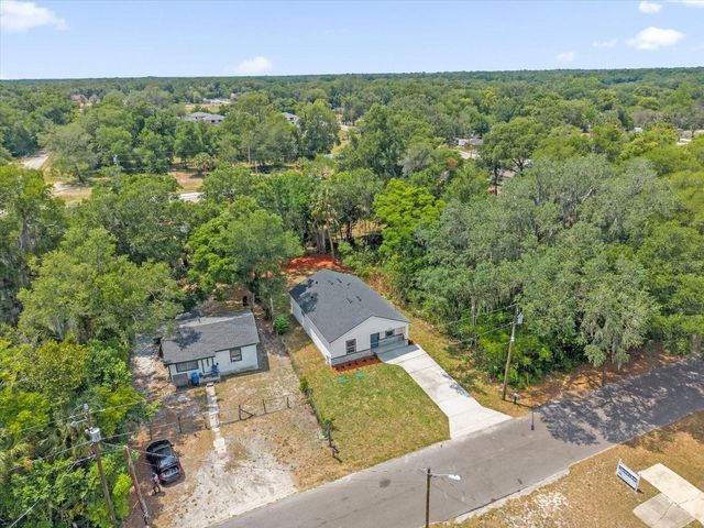 1126 S THOMPSON AVENUE, Deland, FL 32720