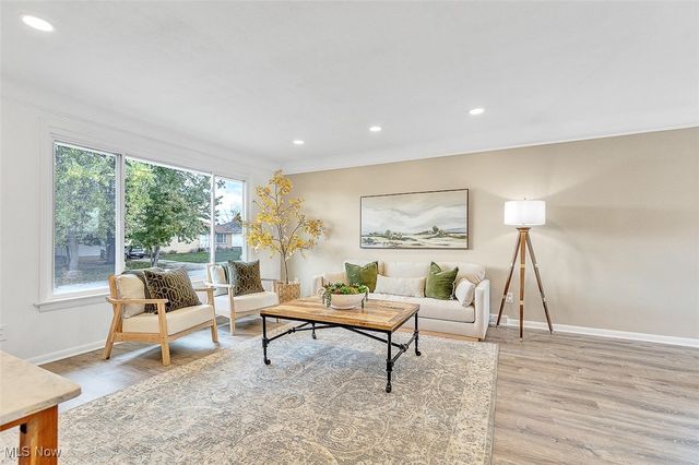 15809 Shirley Avenue, Maple Heights, OH 44137