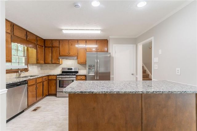 803 Cedar Lake SE Drive, Conyers, GA 30094
