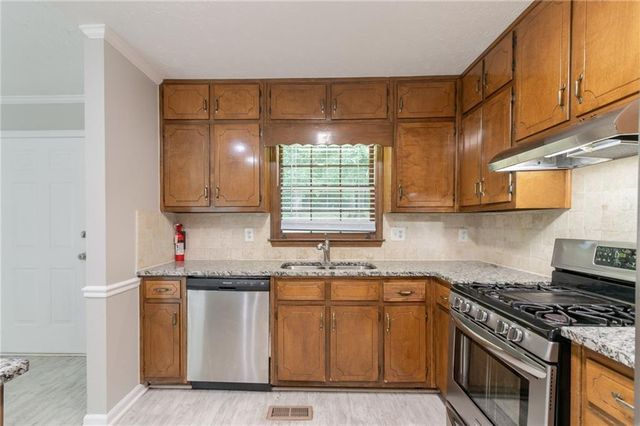 803 Cedar Lake SE Drive, Conyers, GA 30094