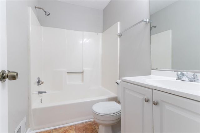 803 Cedar Lake SE Drive, Conyers, GA 30094