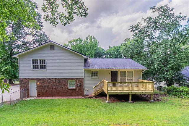 803 Cedar Lake SE Drive, Conyers, GA 30094
