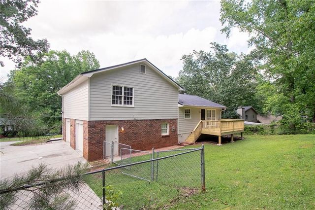 803 Cedar Lake SE Drive, Conyers, GA 30094