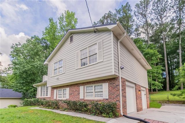 803 Cedar Lake SE Drive, Conyers, GA 30094