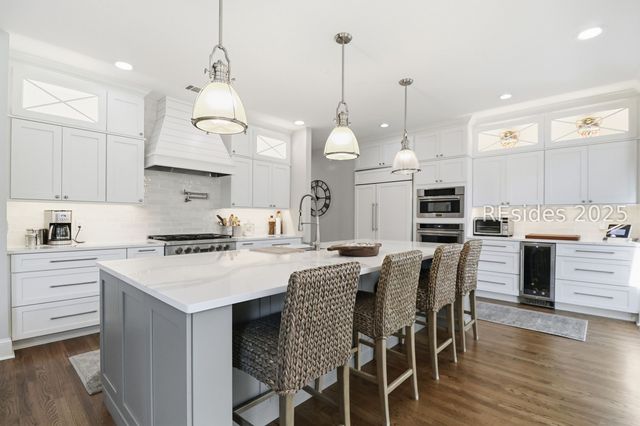 16 Combahee Rd, Hilton Head Island, SC 29928