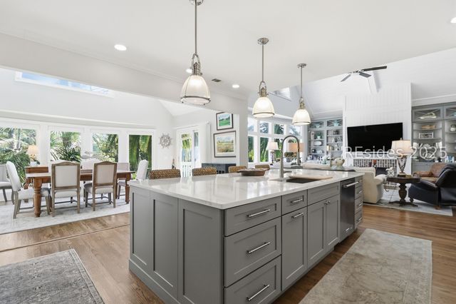 16 Combahee Rd, Hilton Head Island, SC 29928