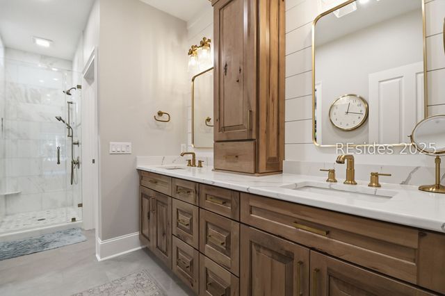 16 Combahee Rd, Hilton Head Island, SC 29928