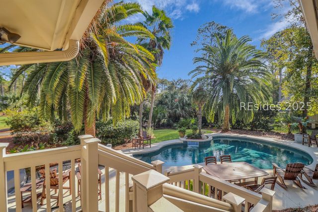 16 Combahee Rd, Hilton Head Island, SC 29928