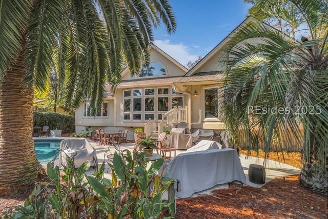 16 Combahee Rd, Hilton Head Island, SC 29928