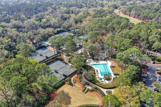 16 Combahee Rd, Hilton Head Island, SC 29928