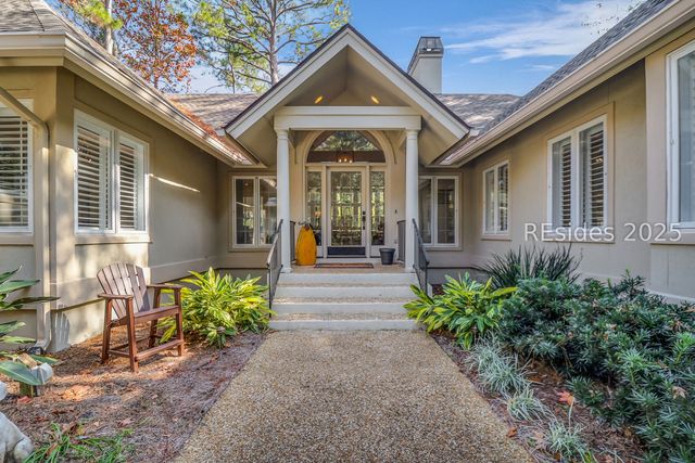 16 Combahee Rd, Hilton Head Island, SC 29928