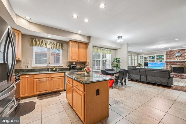11203 YARDLEY CT, Ijamsville, MD 21754