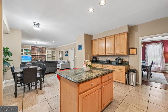 11203 YARDLEY CT, Ijamsville, MD 21754
