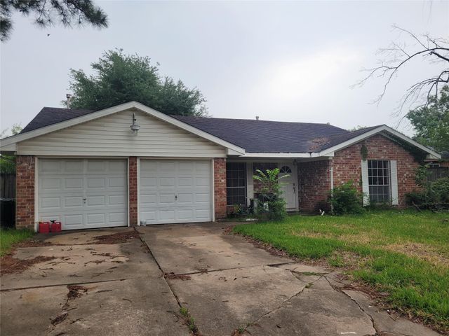 13827 Lantern Lane, Houston, TX 77015