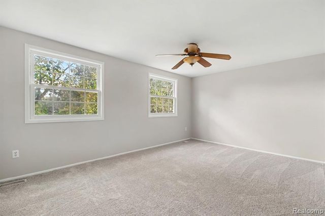 5093 Buckingham, Troy, MI 48098