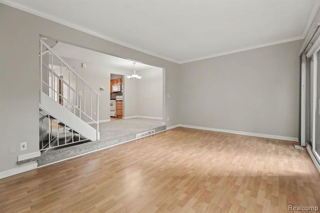 5093 Buckingham, Troy, MI 48098