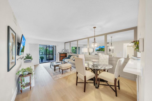 22136 Palms Way 103, Boca Raton, FL 33433