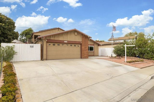 11034 Sagittarius Rd, San Diego, CA 92126