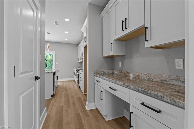 4 Roundtree CIR, Hampton, VA 23661