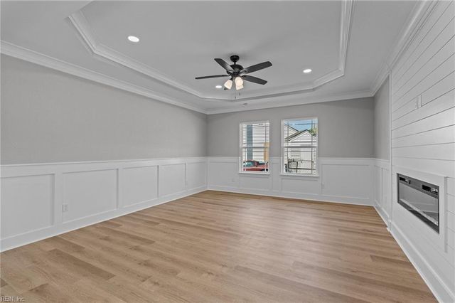 4 Roundtree CIR, Hampton, VA 23661