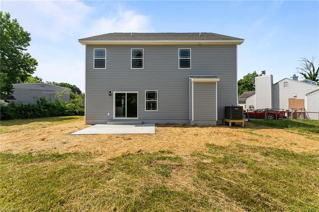 4 Roundtree CIR, Hampton, VA 23661