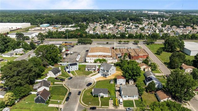 4 Roundtree CIR, Hampton, VA 23661