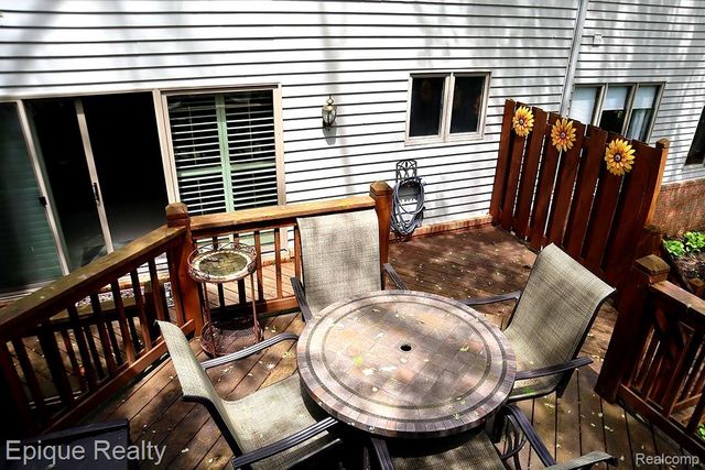6607 Ridgeview Drive, Independence Charter Township, MI 48346