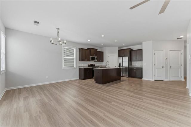 264 Denver Avenue, Hiram, GA 30141