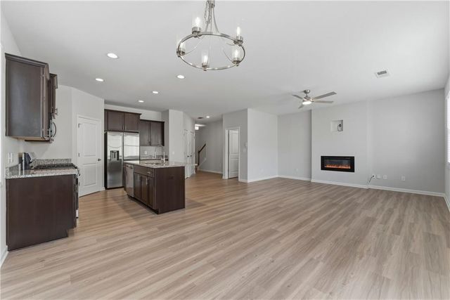 264 Denver Avenue, Hiram, GA 30141