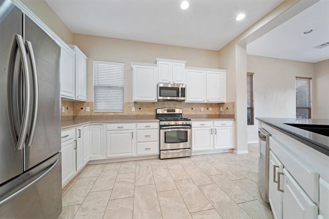 13042 W Pinnacle Vista Drive, Peoria, AZ 85383