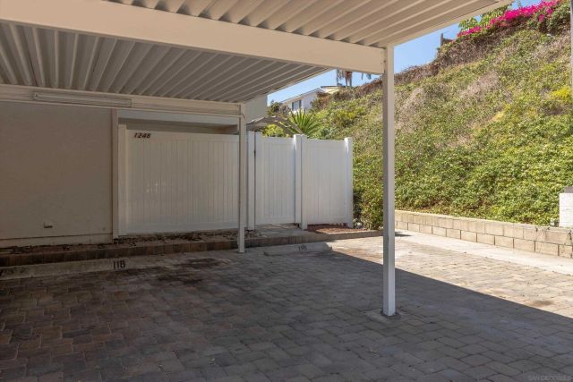 1248 Evergreen Dr, Encinitas, CA 92007