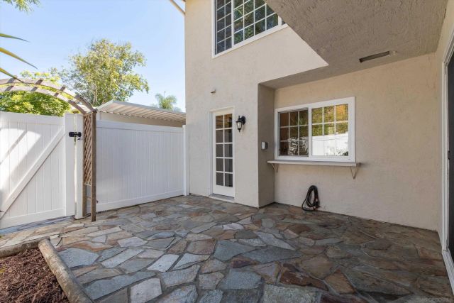 1248 Evergreen Dr, Encinitas, CA 92007