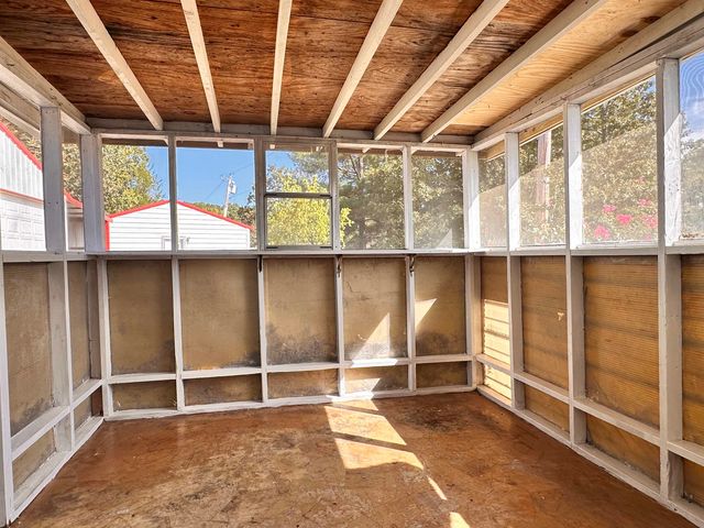 106 Edna Avenue, Highland, AR 72542