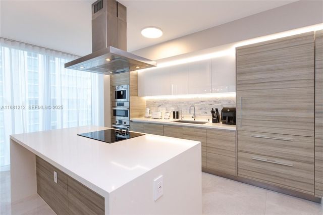 300 Sunny Isles Boulevard 41508, Sunny Isles Beach, FL 33160