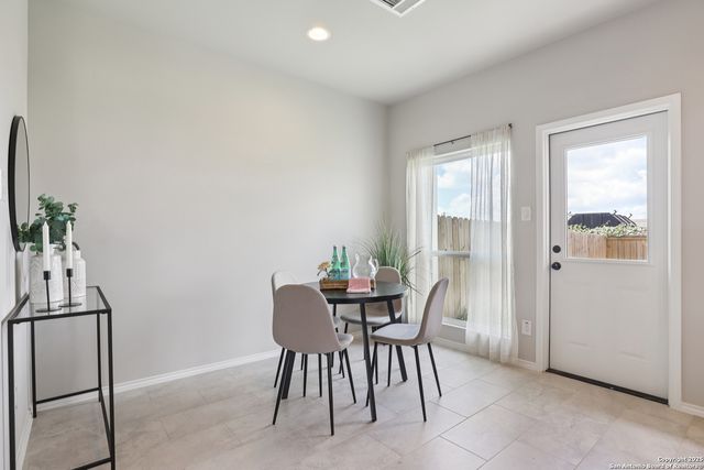 8614 Valentina, San Antonio, TX 78245