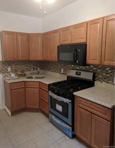 86-20 Jamaica Avenue, Woodhaven, NY 11421