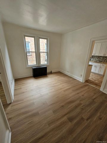 86-20 Jamaica Avenue, Woodhaven, NY 11421