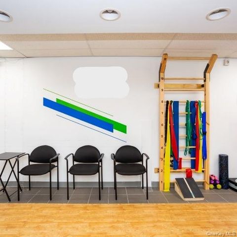 86-20 Jamaica Avenue, Woodhaven, NY 11421