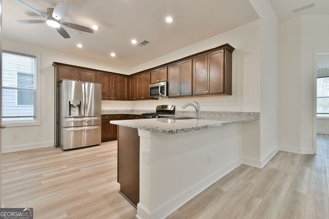 30 Geneva Way, Hoschton, GA 30548