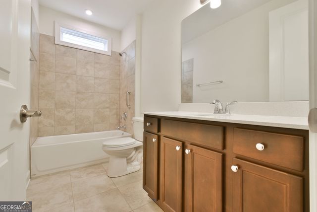 30 Geneva Way, Hoschton, GA 30548