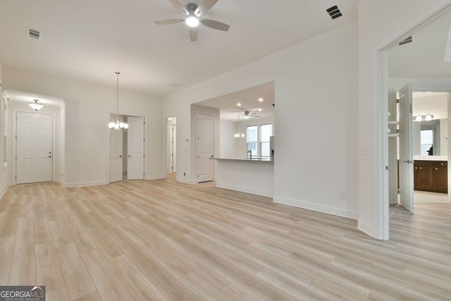 30 Geneva Way, Hoschton, GA 30548