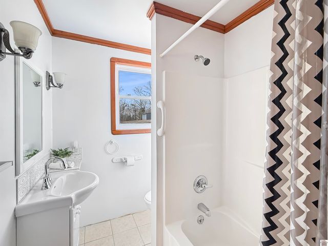 144 Hesley Dr., New Concord, KY 42076