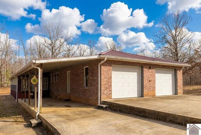 144 Hesley Dr., New Concord, KY 42076