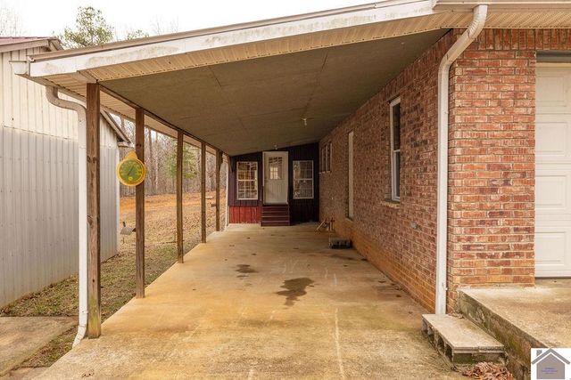 144 Hesley Dr., New Concord, KY 42076