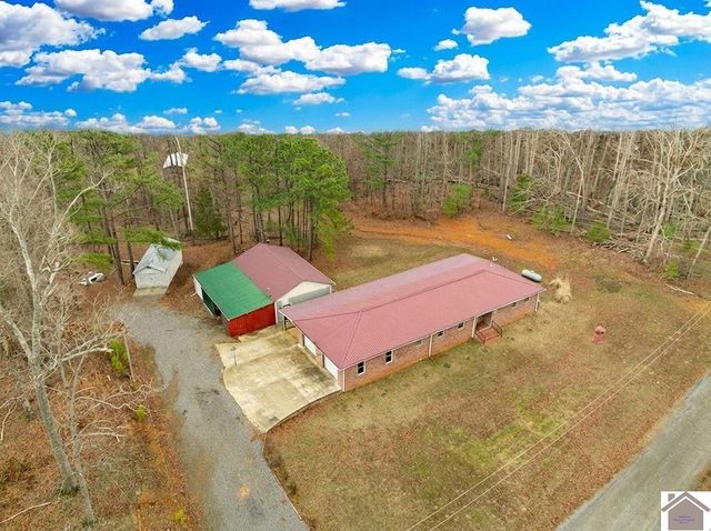 144 Hesley Dr., New Concord, KY 42076