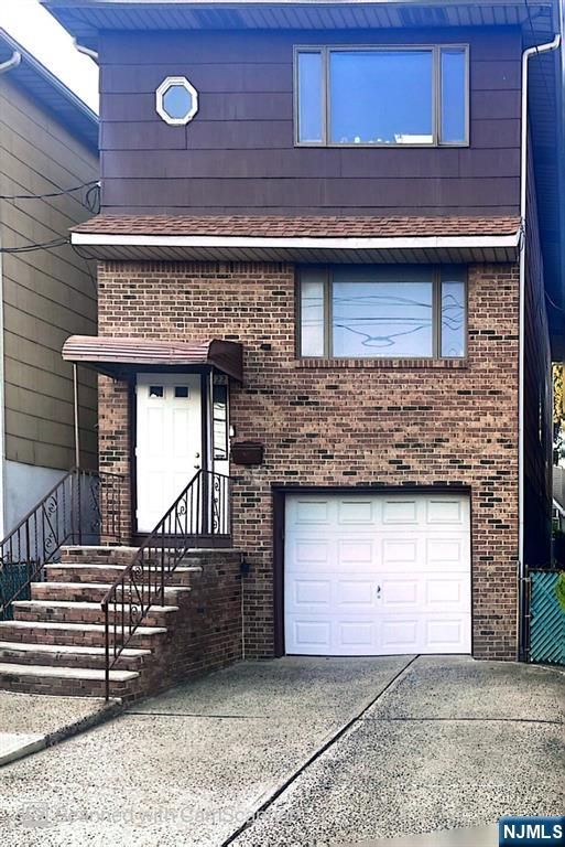 422 Sussex Street, Harrison, NJ 07029