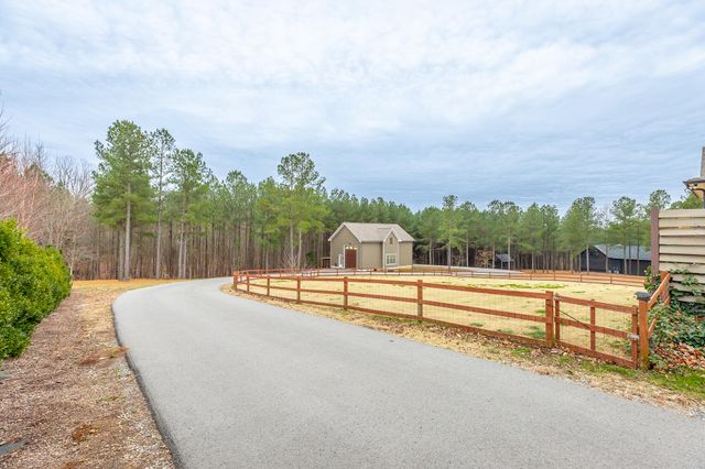 1520 Raulston Falls Road, Jasper, TN 37347