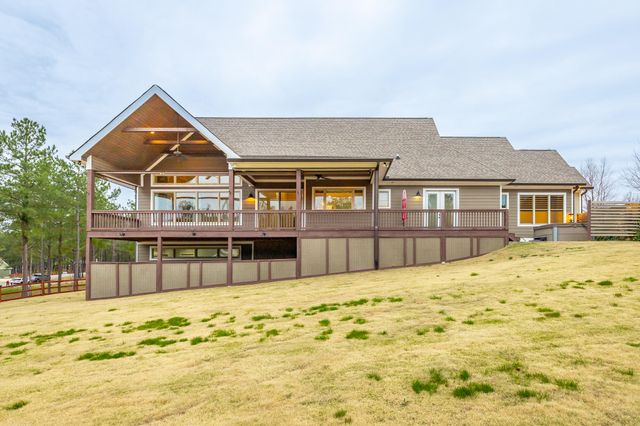 1520 Raulston Falls Road, Jasper, TN 37347